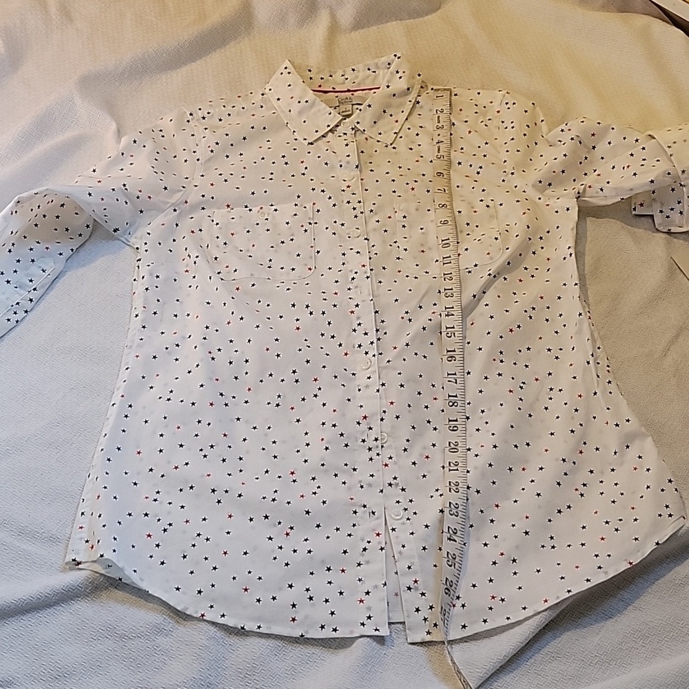 Croft & Barrow Red White Blue Stars Button-down Blouse Small NWT - Picture 5 of 5